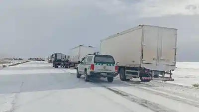 Más de 500 camiones atrapados por la nieve: la ruta a Chile sigue bloqueada y no hay fecha de reapertura