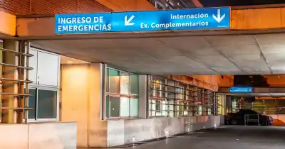 La joven apuñalada en Rosario evoluciona y su agresor enfrenta hoy la imputación