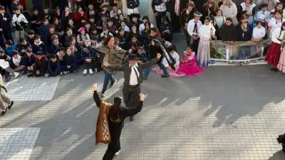 El folklore se tomó la plaza 25 de Mayo: qué pasó en Bell Ville