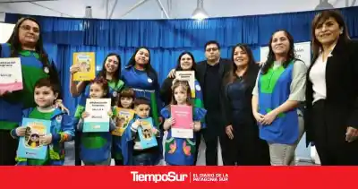 El gobernador Vidal llegó a Piedra Buena con libros y computadoras: el detalle que nadie esperaba