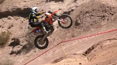 El rugir de los motores no se detuvo: Rivadavia vivió una doble jornada épica del Enduro Argentino