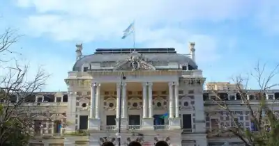El ajuste que golpea a los municipios: cuánto perdieron La Plata, Berisso y Ensenada