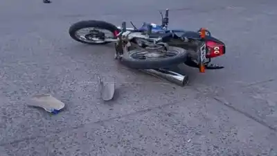 Un motociclista terminó derrapando en Jujuy y el alcoholímetro marcó una cifra que sorprende
