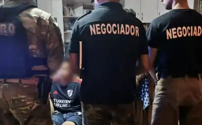Los Pocitos en vilo: un hombre con una garrafa de gas desató un operativo de alto riesgo