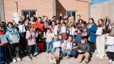 El sueño de 16 familias de San José se hizo realidad: recibieron sus viviendas