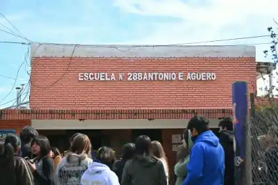 Firmaron el decreto para ampliar la escuela de Piedra Blanca Abajo: ¿qué obras incluye?