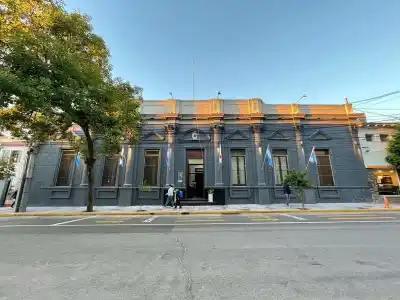 Arranca el pago de los "Chachos" en la Legislatura: el cronograma completo y el requisito que no podés olvidar