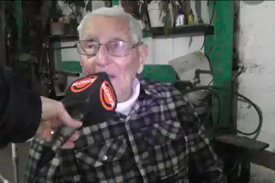 El vecino más longevo de Paraná: cumple 106 años y sigue cortando el pasto