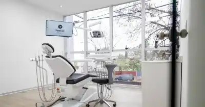 El centro odontológico de La Plata que elimina las esperas: diagnóstico y prótesis en el día