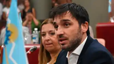 Ordenan comprar carne roja para presos en Chubut y el gobernador explota: "No vamos a darles asado todos los días"