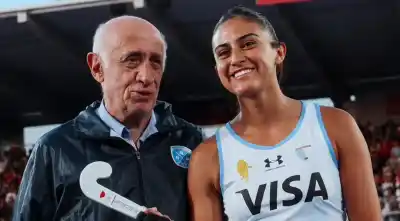 La salteña que desafía al tiempo: Valentina Raposo llega a los 100 partidos con Las Leonas y sueña con otra medalla