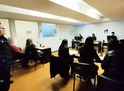 Un subcomisario golpeó, amenazó e intentó asfixiar a su pareja: la víctima estuvo horas bajo terror