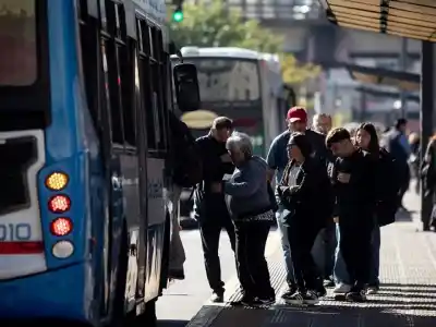 El colectivero que pasó tres veces por encima de una mujer no irá a juicio: las condiciones que deberá cumplir
