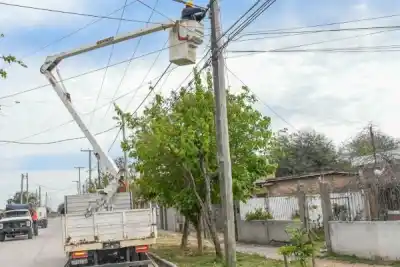 Barrios de la Capital recuperaron la luz: el operativo que devolvió más de 80 puntos de iluminación