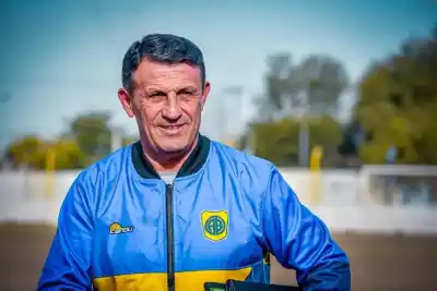 El DT de Defensores de La Boca lo dejó claro: “No queremos participar por participar, queremos ascender al Federal A”