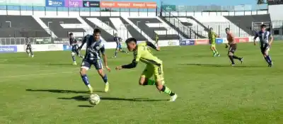 El Verde no pudo en casa: empató sin goles y dejó escapar la cima