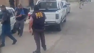 Operativo sorpresa en el barrio Sarmiento: lo que encontraron los federales en una esquina clave