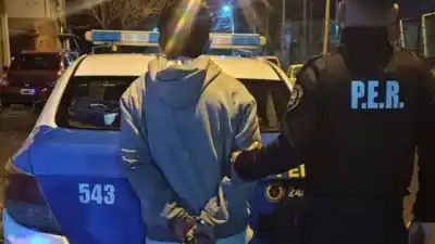 Le robó la ropa del mostrador, la dueña lo descubrió y terminó detenido en Paraná