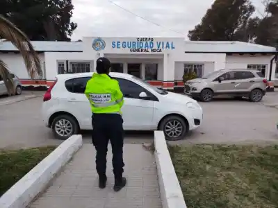 Un Fiat Palio con pedido de captura fue detectado por cámaras y terminó interceptado en la Ruta 22