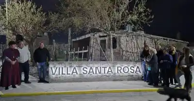 El plan de Ullum para transformar Villa Santa Rosa: 3.000 metros de veredas y luces LED