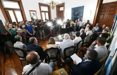 Inundaciones en el sur: El detalle que reveló Jaldo sobre las escuelas que aún no pueden abrir