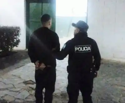 Violó la restricción, la atacó a golpes y ahora enfrenta 60 días de prisión