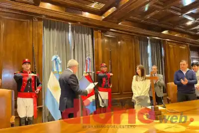 El gobernador Suárez tomó juramento a la nueva secretaria de Gestión Económica