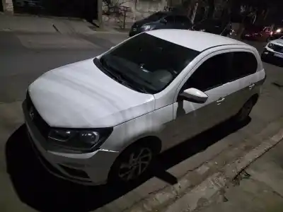 Un conductor intentó esquivar un control y la Policía encontró algo inesperado en su auto