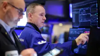 Riesgo país: el indicador que preocupa a la economía argentina volvió a cruzar una barrera crítica