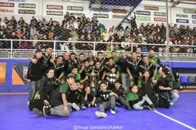 ¿Quiénes fueron los primeros campeones del Torneo de Futsal "Alejandro Ángel"?