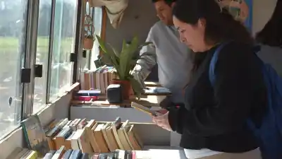 El evento que unió literatura, arte y emociones en Alvear: lo que no te contaron de la Feria del Libro