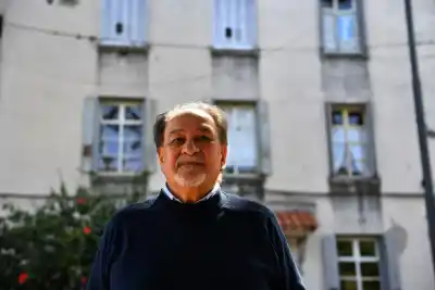 El poeta corondino que convierte el silencio en un grito que no cesa