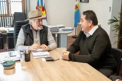 Nuevo sacudón en el gabinete de Comodoro: renunció Ariel Gamboa
