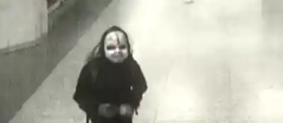 La patada que frenó a un acosador enmascarado: la heroína de Filadelfia que se volvió viral