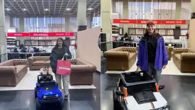 La emoción de dos lectoras al recibir los autos eléctricos que ganaron en el sorteo por el Día del Niño