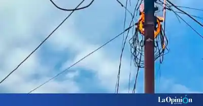 Caleta Olivia: el fuego en un poste de luz que obligó a un operativo de emergencia