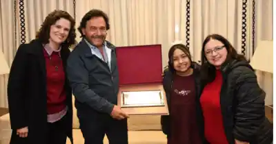 La nena de 11 años que conquistó la televisión y el corazón del gobernador