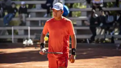 El tenista jujeño que desafió a rivales mayores y volvió con puntos ITF