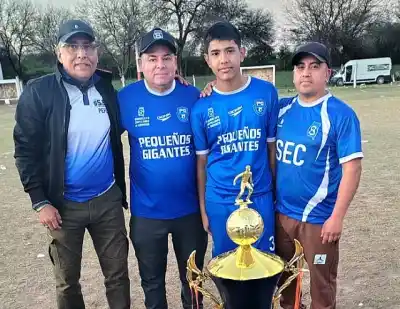 Pequeños Gigantes sorprendió en Atamisqui y se trajo el trofeo más codiciado