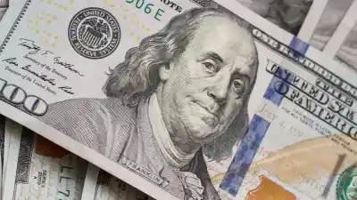 El dólar blue se dispara y el oficial se queda atrás: la brecha que preocupa a los ahorristas