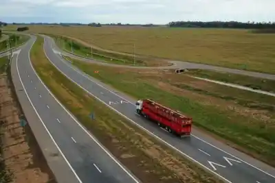Buscan convertir terrenos al costado de rutas y vías férreas en nuevas zonas productivas