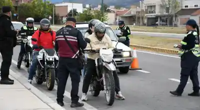 Incautaron 12 motos en un sorpresivo operativo en el Parque Bicentenario