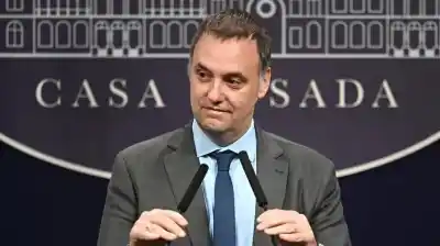 Adorni logró un nuevo plazo ante la Justicia: qué tiene que demostrar