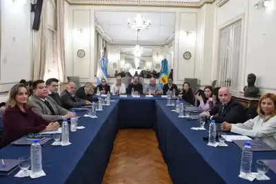El IOMA bajo la lupa: Kreplak salió al cruce y lanzó una dura advertencia en el Senado