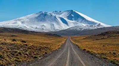 El norte neuquino tiene una agenda de trekkings que nadie quiere perderse
