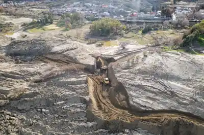Cerro Hermitte: la obra que busca frenar el deslizamiento ya superó la mitad del camino