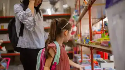 INDEC revela la cifra que estremece a las familias: ¿Cuánto cuesta realmente criar a un hijo en Argentina?