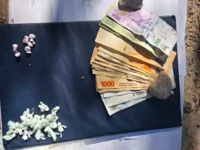 Un joven intentó huir de la policía y su detención terminó con un ataque a pedradas en Barranqueras