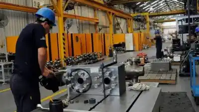 El 40% de la industria santafesina, en caída: ¿qué hay detrás del derrumbe?
