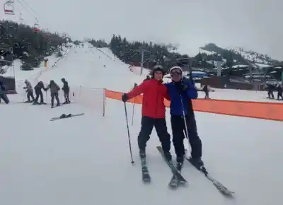 El día que la nieve les devolvió la sonrisa: la primera bajada de Emaús en el Catedral